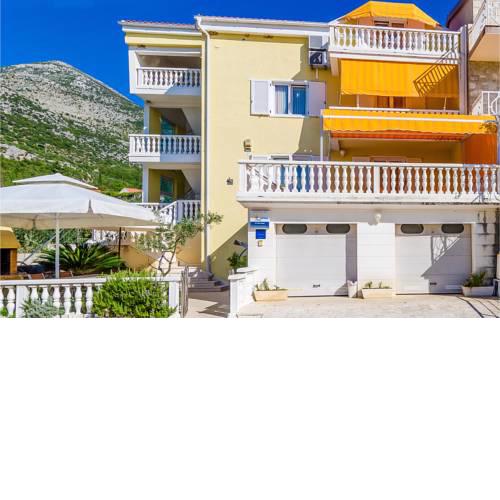 One-Bedroom Apartment in Slano