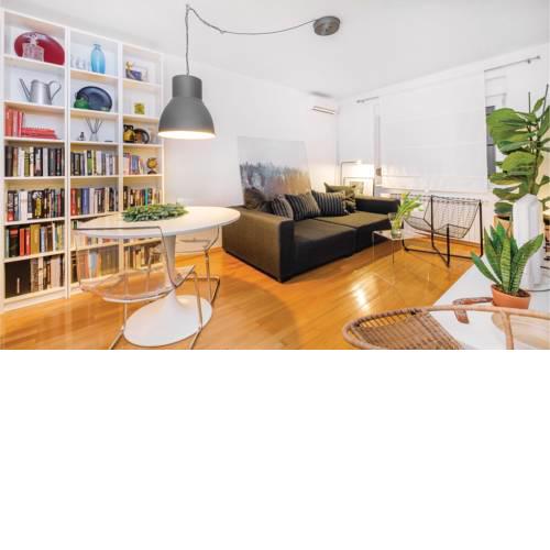 One-Bedroom Apartment in Zagreb