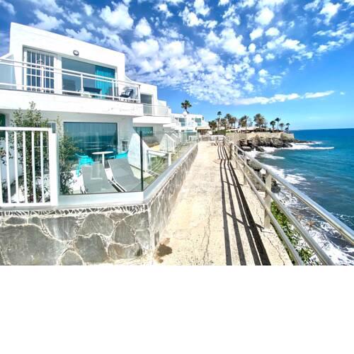 One Bedroom Apartment Suite with sea view in Playa del Aguila, San Agustin