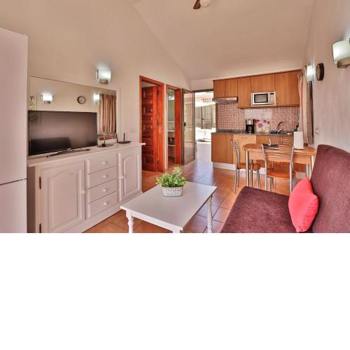 One bedroom bungalow at Maspalomas 800 m away from the beach with shared pool furnished terrace and wifi