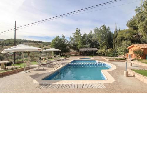One-Bedroom Holiday Home in Gebas
