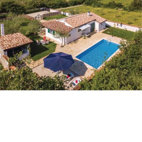 One-Bedroom Holiday Home in Pula