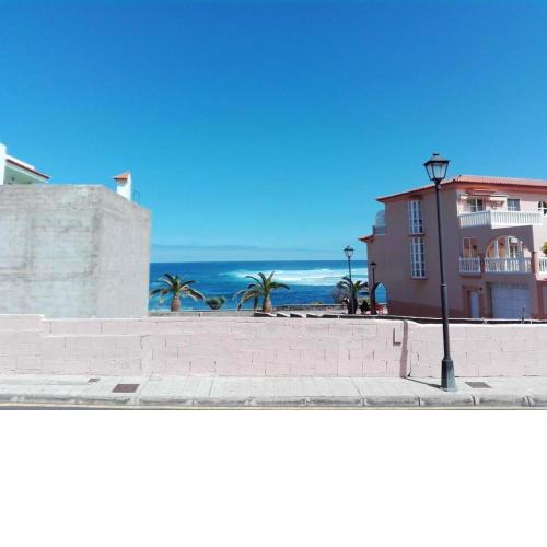One bedroom house at La Caleta de Interian 72 m away from the beach with sea view and wifi
