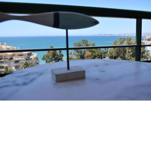 One bedroom penthouse facing the sea
