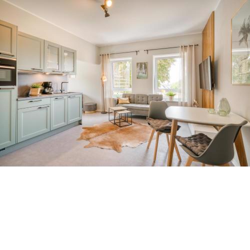 One Moment Boardinghouse - Apartment Under Palms