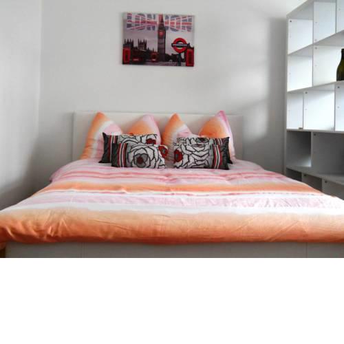 Opera-Karsplatz city central apartment