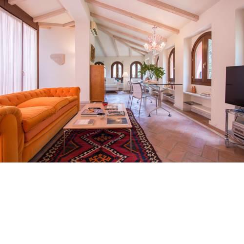 Oriental Apartment Gardens Views 2 pax