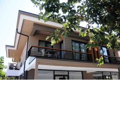 OSCAR SUITES