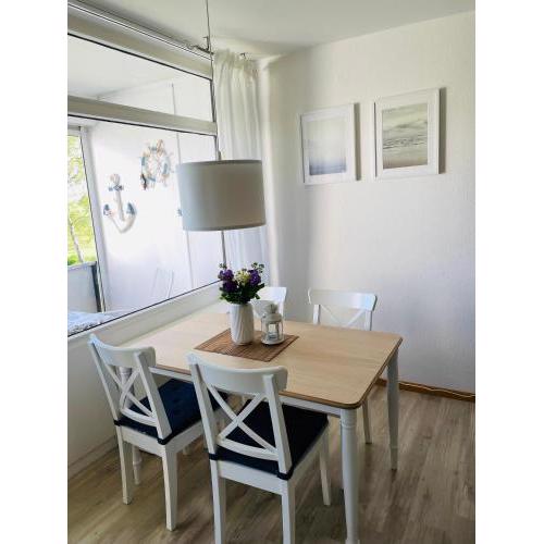 Ostseenest - Sonnige Ferienwohnung mit Ostseeblick