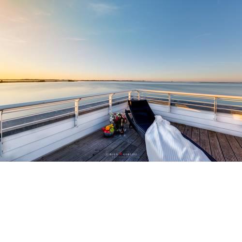 Ostseewind: Wasserblick, finnische Sauna, Whirlwanne, Kamin, 2 Parkplaetze