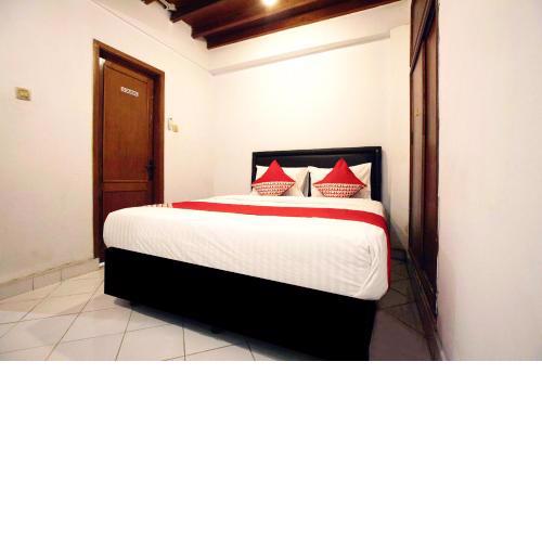 OYO 146 Menteng Residence