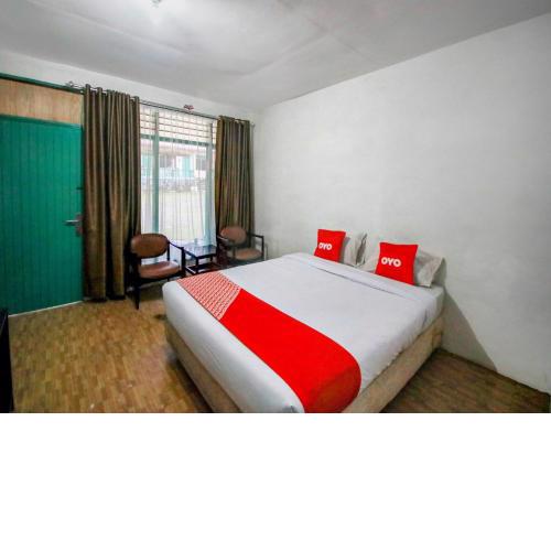 OYO 2322 Dien Karona Hotel