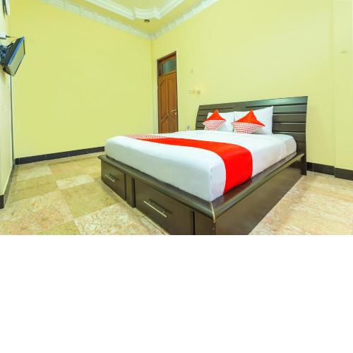 OYO 2848 Senaz Guesthouse