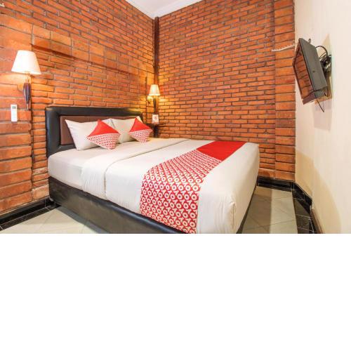 OYO 3118 Maxi Budget