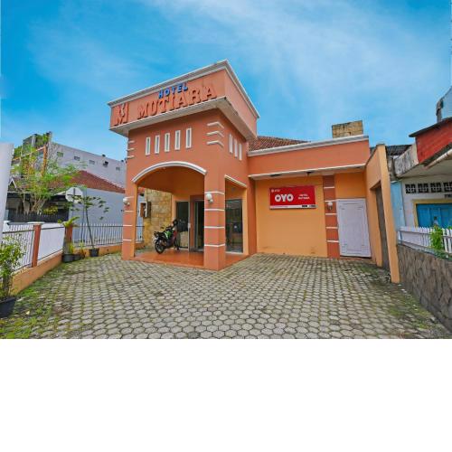 OYO 3722 Hotel Mutiara