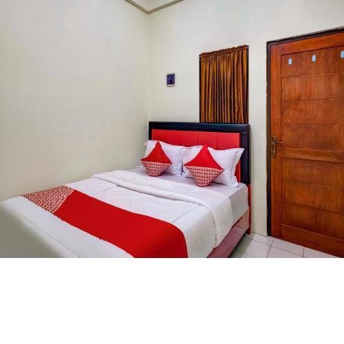 OYO 3878 Graha Hsc Syariah
