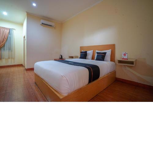 OYO 427 Hotel Galaxy