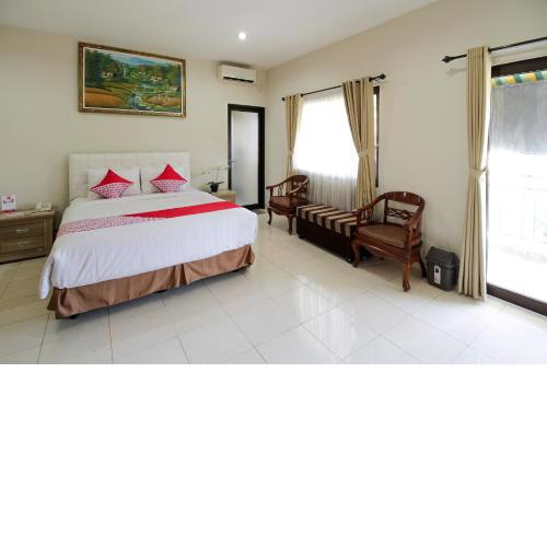 OYO 734 Tuban Torres Accomodation