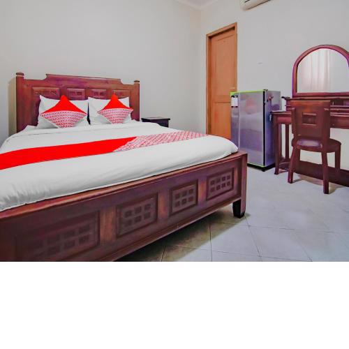OYO 90094 Gayatri Residence