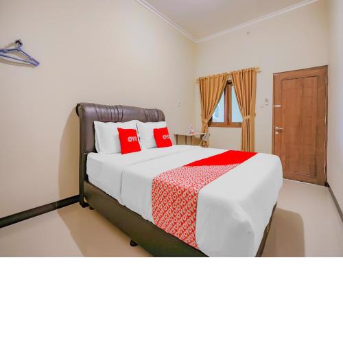 OYO 90210 Kenari House Syariah