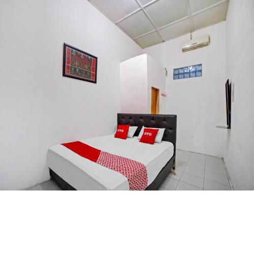 OYO 90355 Darussalam Inn
