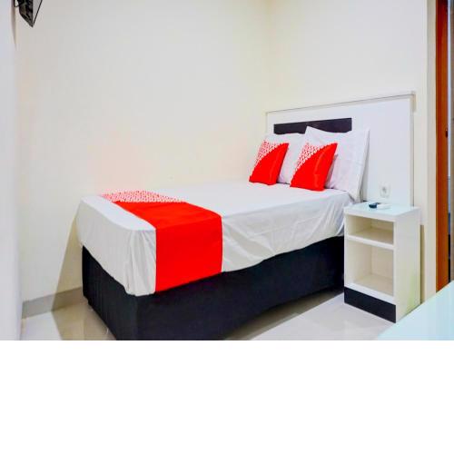OYO 90394 Guest House Sentosa