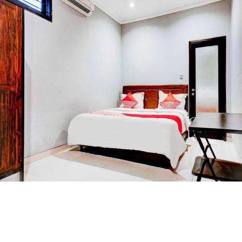 OYO 90438 Mampang 34 Residence