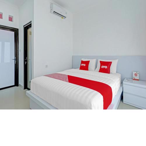 OYO 90525 White Guesthouse