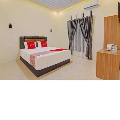 OYO 90643 Suri Guest House Syariah