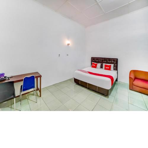 OYO 90834 Hotel Anugrah