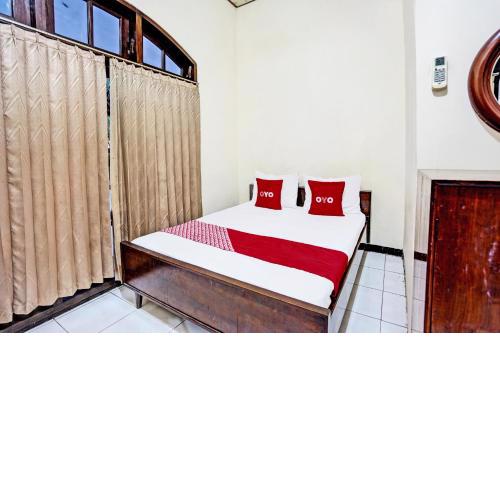 OYO 91198 Hotel Mahkota 2 Lamongan