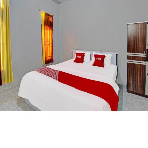 OYO 91210 Hotel J3