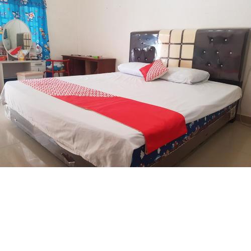 OYO 91647 Sanina Residence