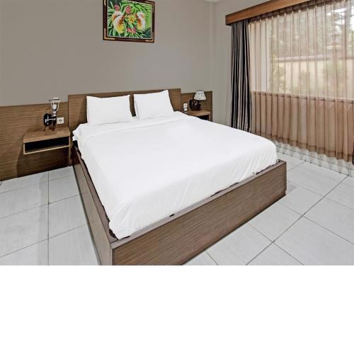 OYO 91696 Kimara Homestay & Resto