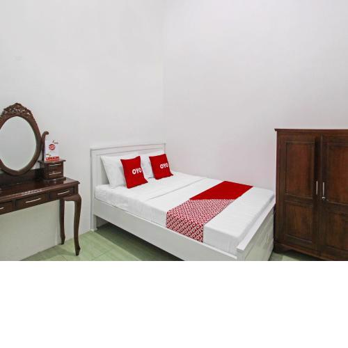 OYO 91817 Hotel Grand New Si Jago
