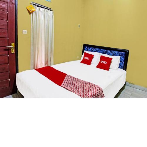 OYO 91845 V ar House