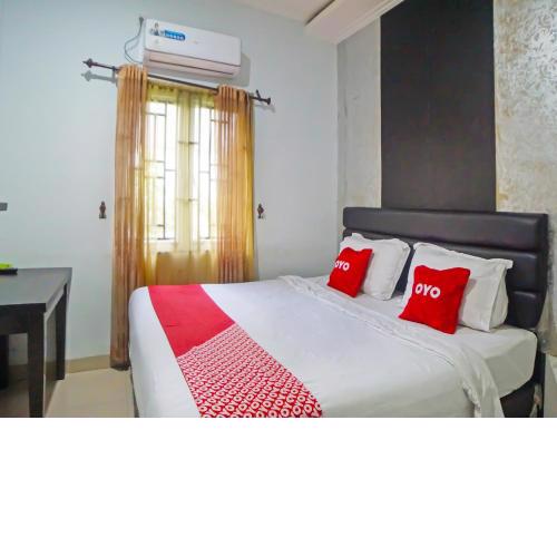 OYO 91976 Abadi Hotel