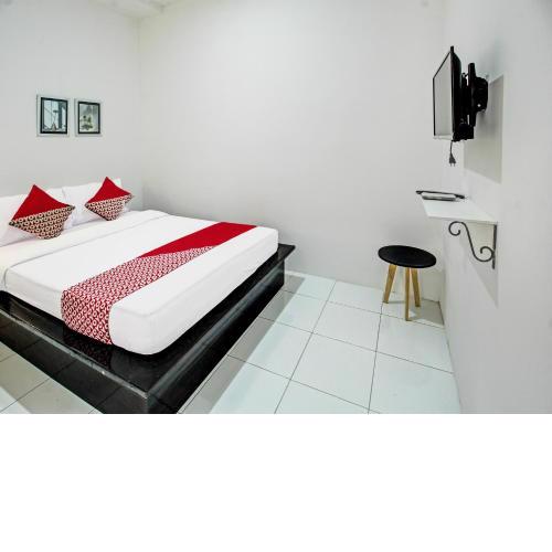 OYO 92433 Sirih Gading Family Guest House