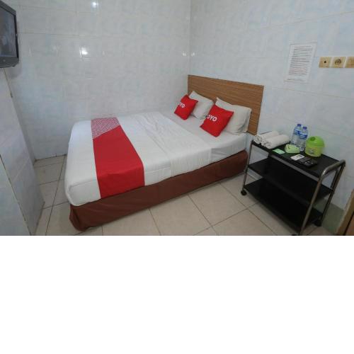 OYO 92677 Hotel Bintaro