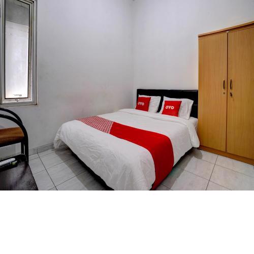 OYO 92725 Regol Srimahi Residence