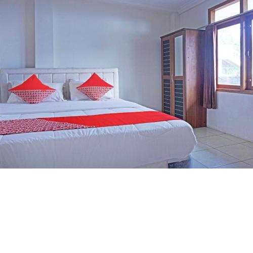 OYO 92966 Villa Bukit Awan