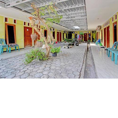 OYO 92998 Wiludjeng Guesthouse