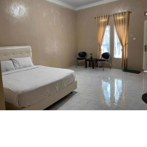 OYO 93033 Mutiara Homestay Syariah