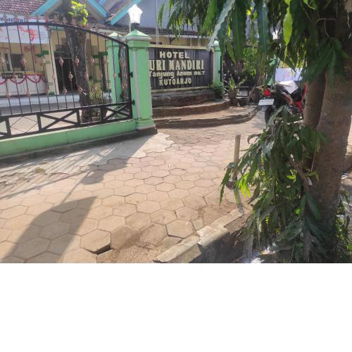 OYO 93048 Hotel Puri Mandiri