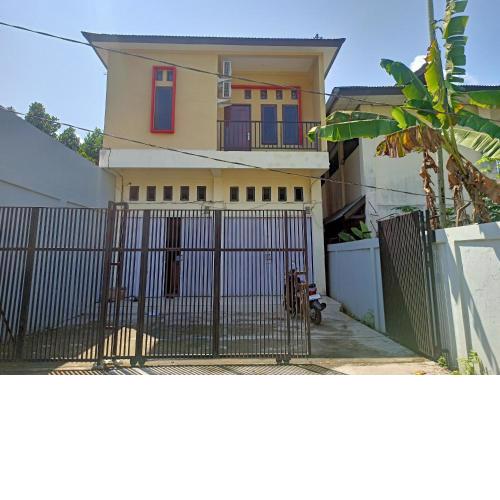 OYO 93073 Penginapan 69
