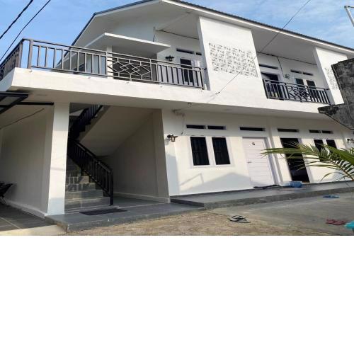 OYO 93126 Nrc White House