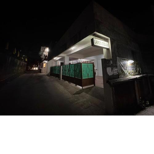 OYO 93128 Hotel Lamin 2