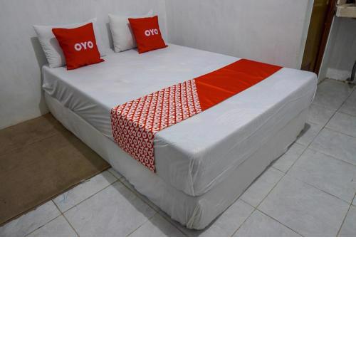 OYO 93161 Nurul Hikmah Homestay Syariah & Sport Center