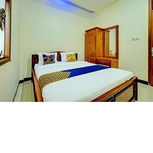 OYO Homes 91095 Desa Wisata Conto