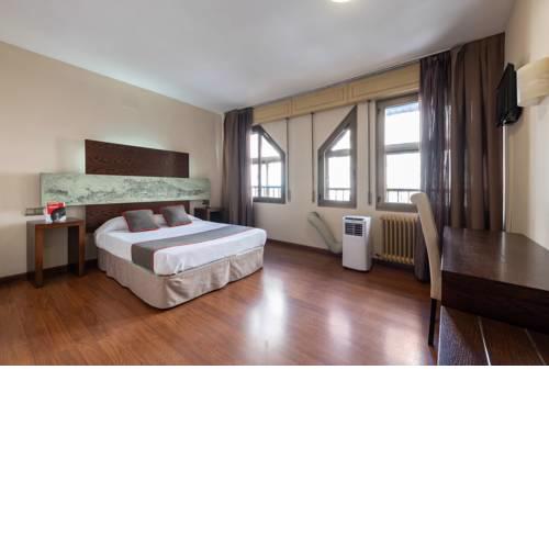 OYO Hotel Francabel